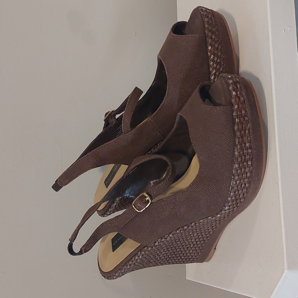 Steven by Steve Madden Brown Wedges size 9.5